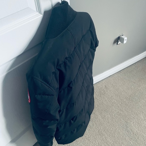 Canada Goose jacket. Woolford bomber style jacket. Worn twice. Size m. - Picture 13 of 16